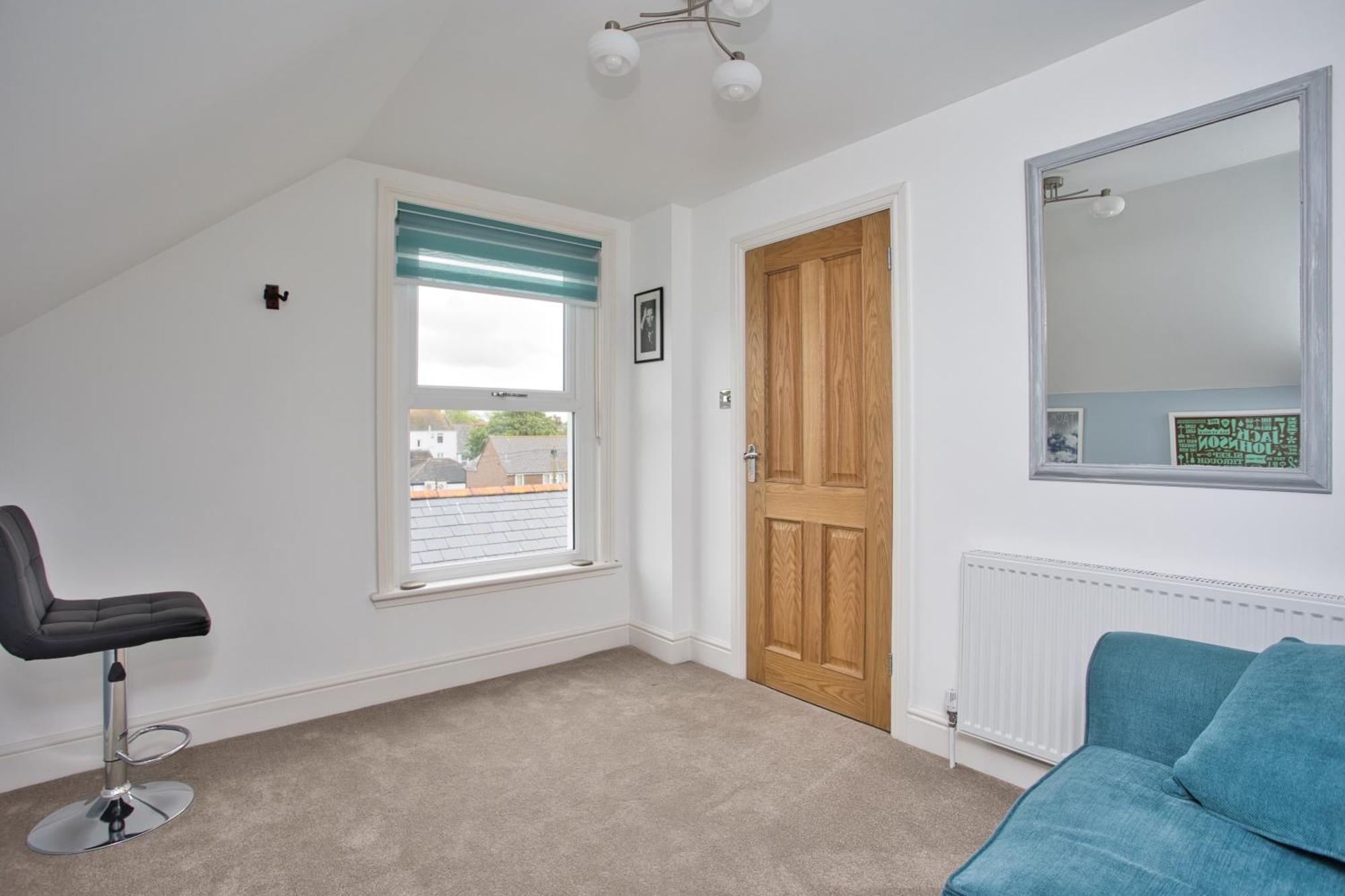 Spacious Seaside Escape In The Heart Of Deal, 4 Mins From The Beach Exterior photo